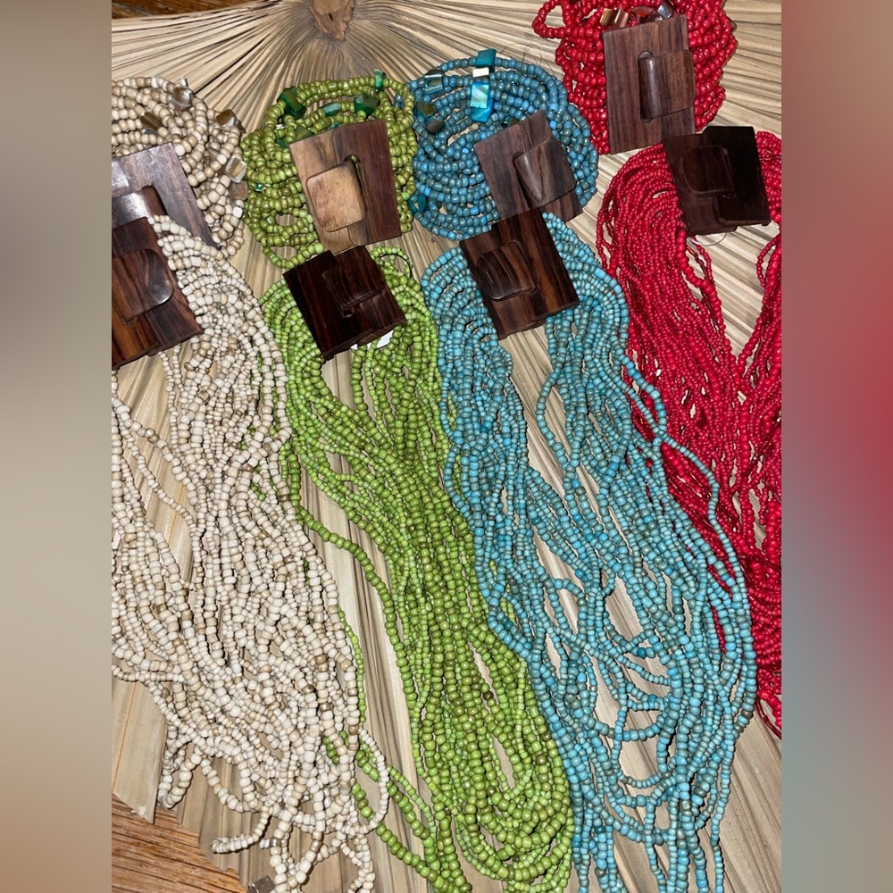 Necklace and bracelet set glass seed beads + wooden clasps fair trade